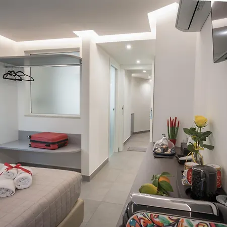 Charming 陶尔米纳