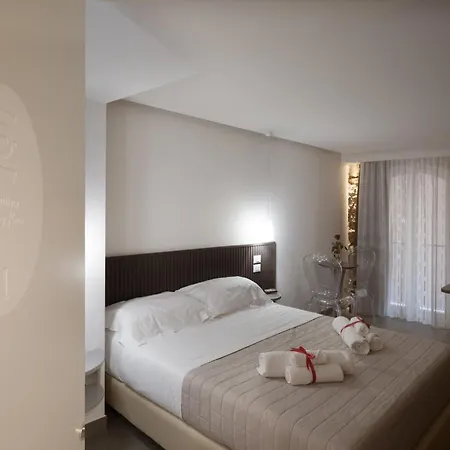 Charming 招待所 陶尔米纳